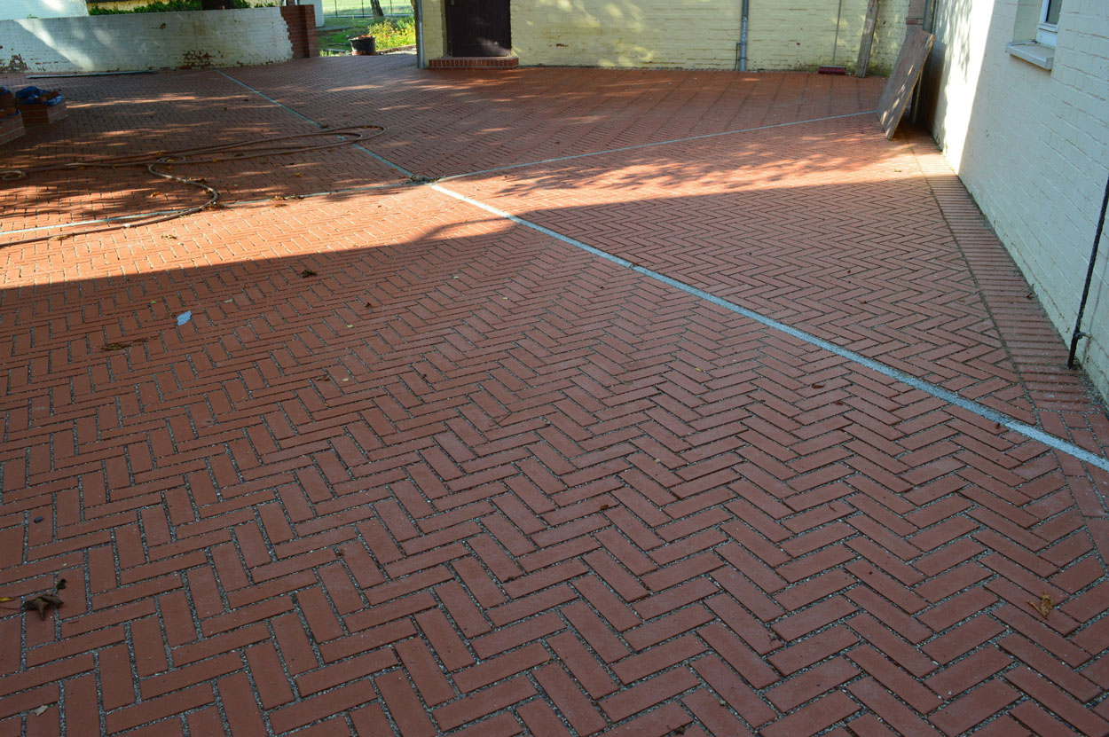 Тротуарная клинкерная брусчатка Vandersanden Gorlitz красная, 240*118*52 мм